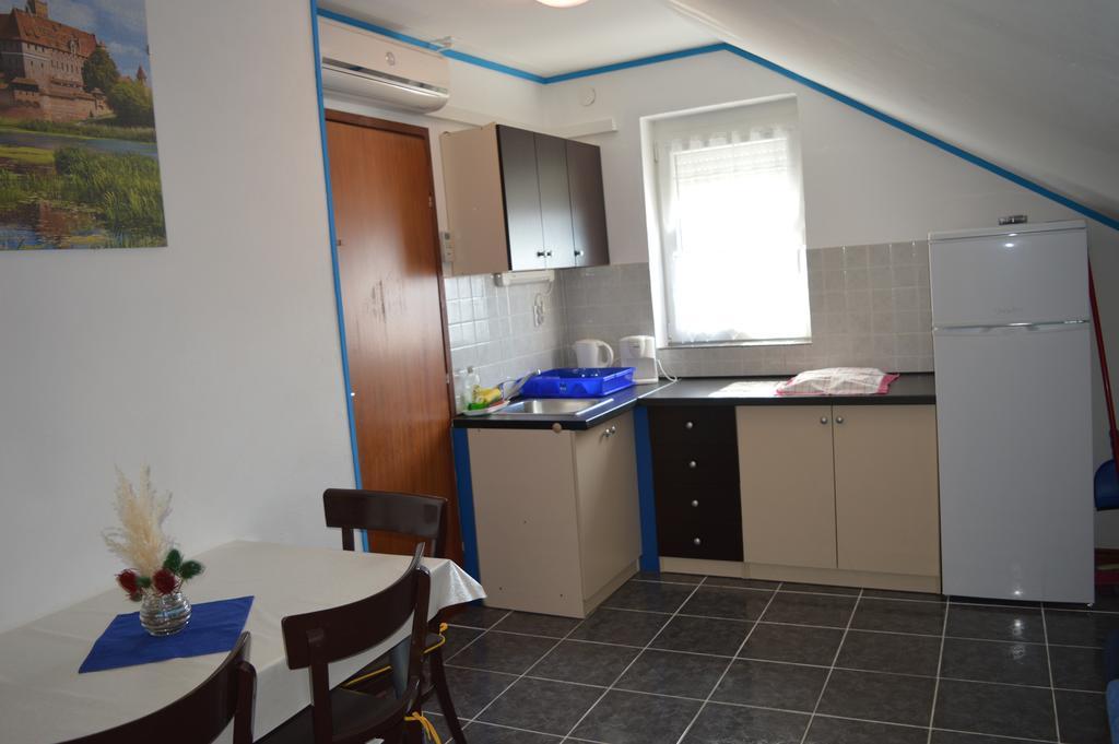 Apartments Malnar Novi Vinodolski Habitación foto