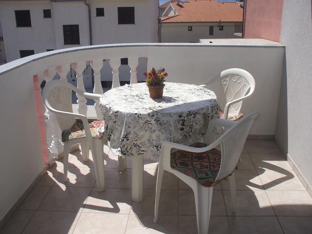 Apartments Malnar Novi Vinodolski Exterior foto